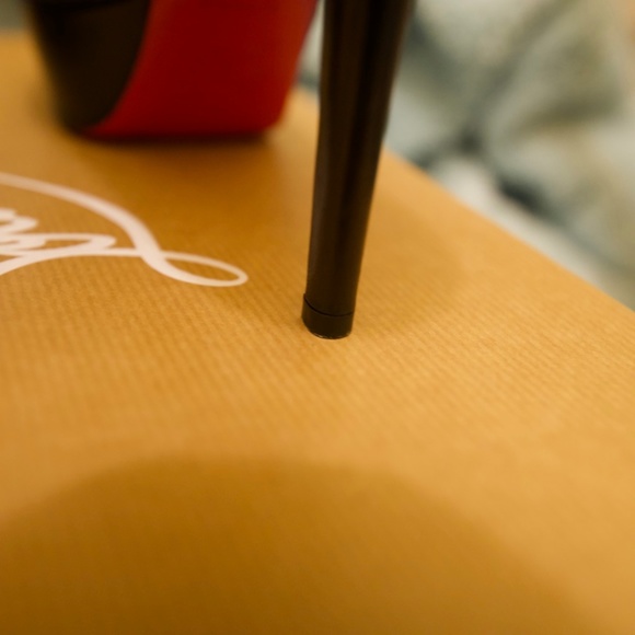 Christian Louboutin Bianca 120 Black Leather Pumps - Picture 4 of 7